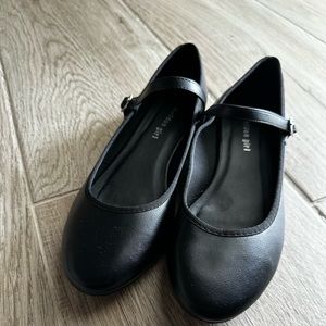 Madden Girl Mary Jane flats - size 9